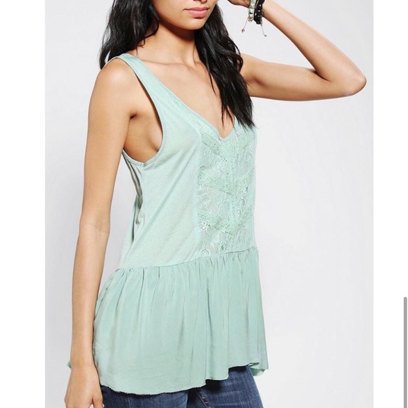 Kimchi Blue sea foam green lace detail ruffle peplum top - Picture 3 of 7